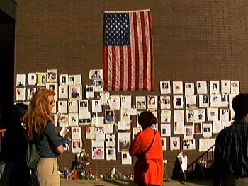 09-15-01_b-wtc_vigils013